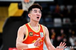 关于广厦队再次击败对手，保持领先优势的信息