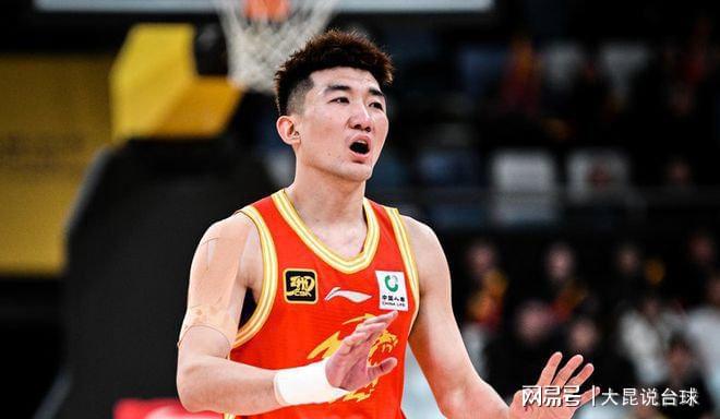 关于广厦队再次击败对手，保持领先优势的信息